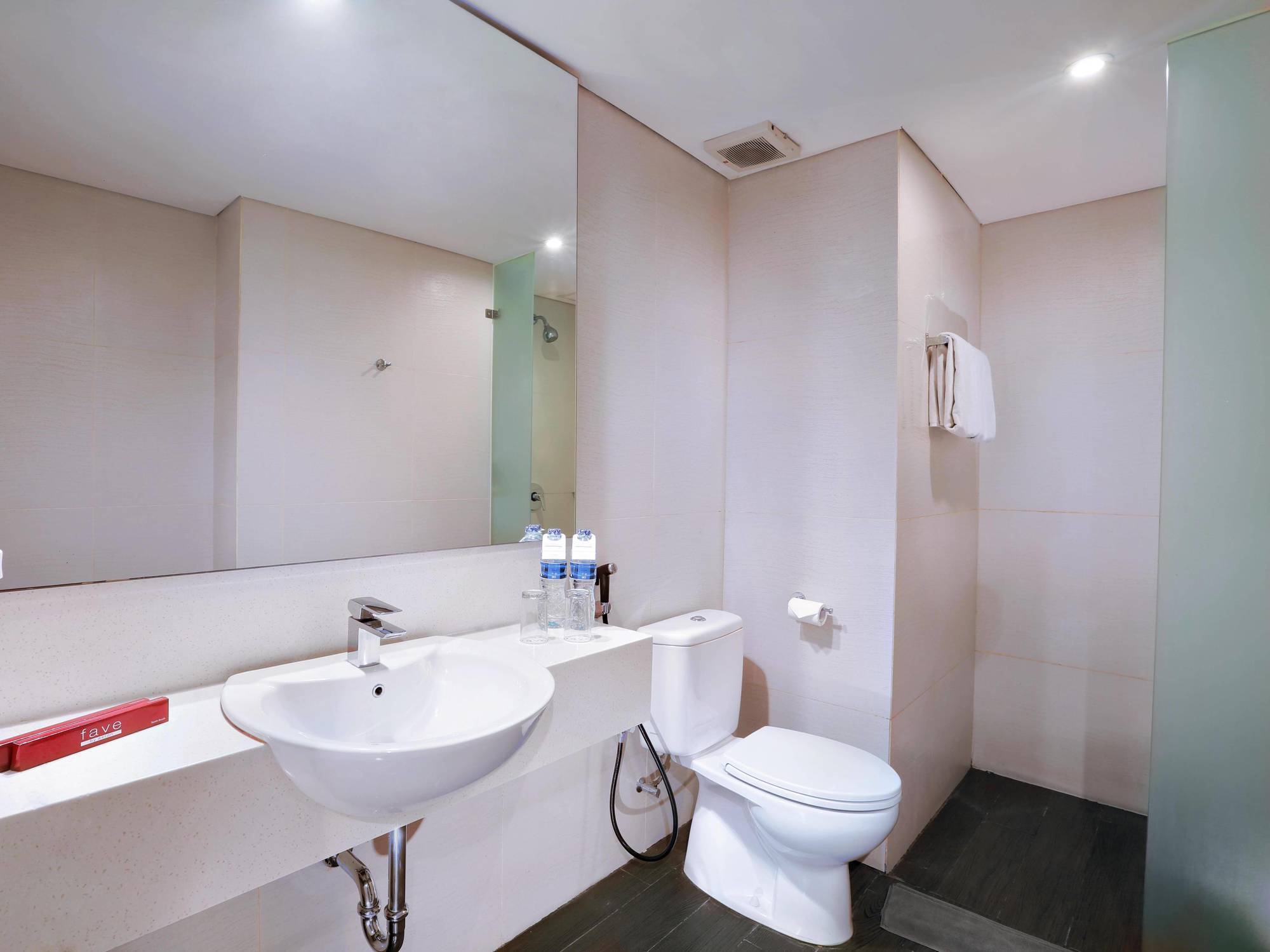 Favehotel Tanah Abang - Cideng Jakarta Exteriör bild